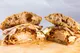 Panino de Porchetta di Ariccia IGP amb mozzarella fiordilatte fosa, crema de patata i salsa de mel, mostassa i menta a Balordi Barcelona — thumbnail 3